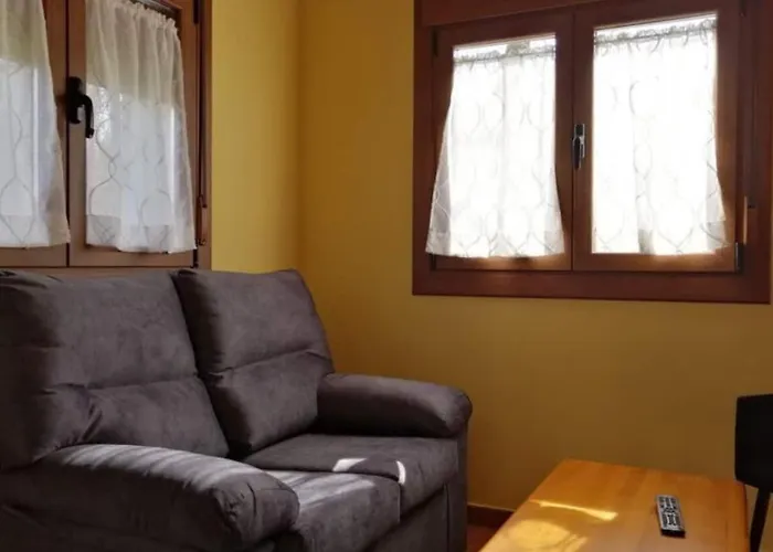 El Aterpe 3 منزل ريفي *