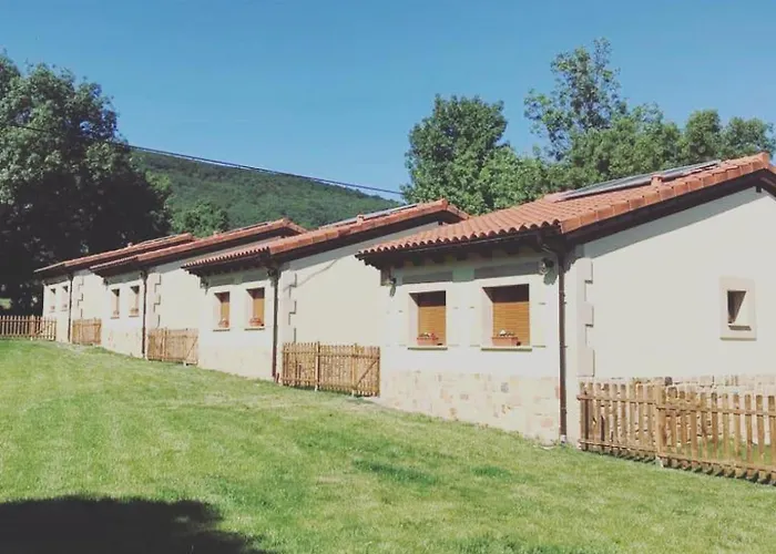 El Aterpe 3 منزل ريفي *